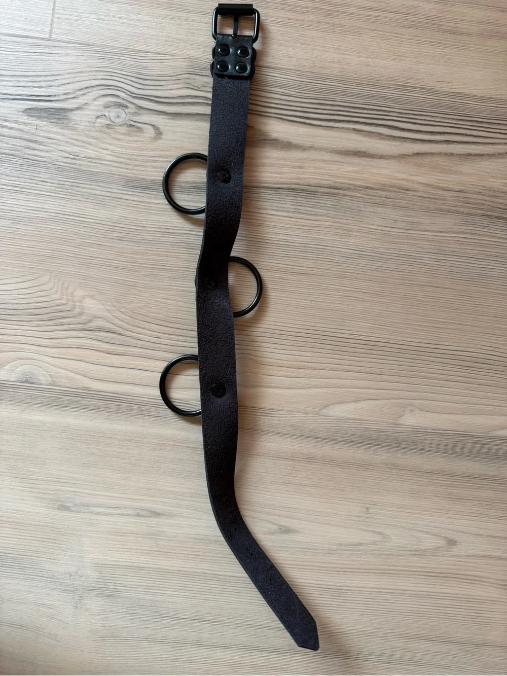 Men’s Black Leather collar with Triple Ring Detail